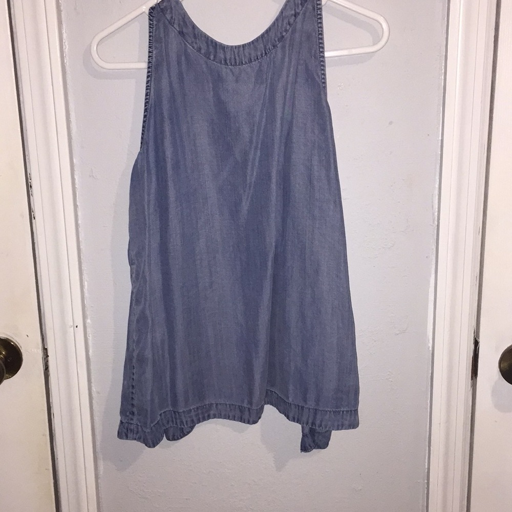 A jean texture GAP tank top